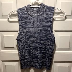 Turtle neck crop top!